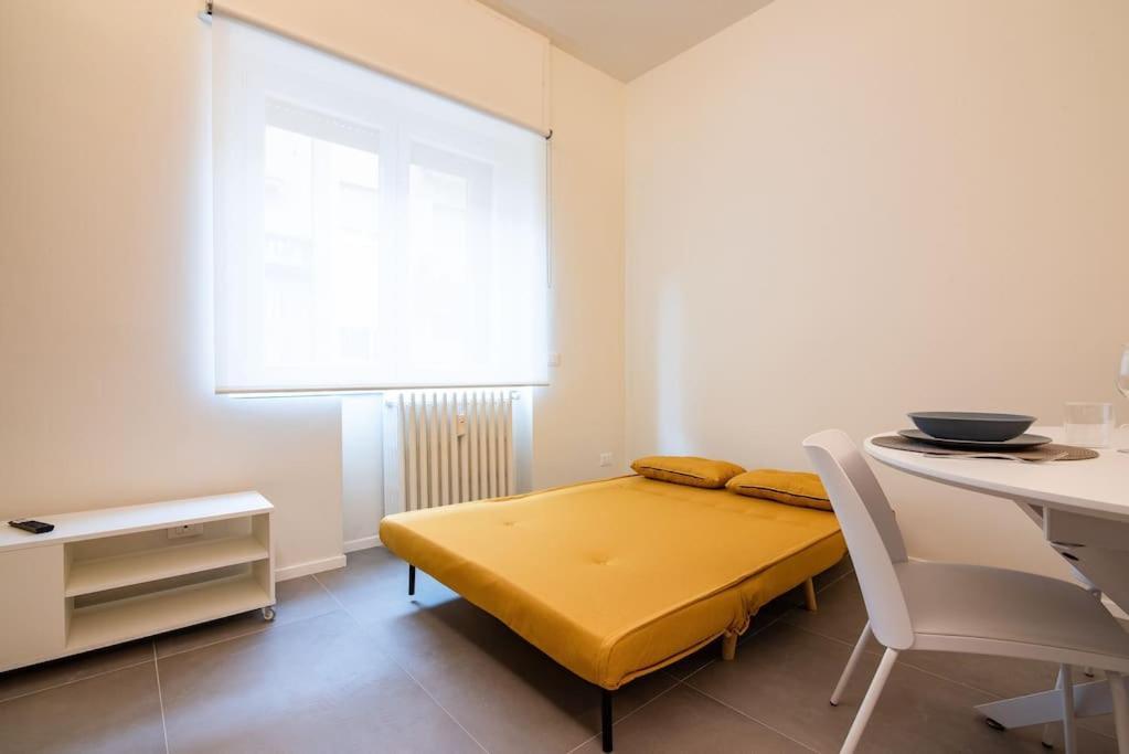 Modern Ac, Wifi Next To 2 Metro Line Stations And Life Area Milano